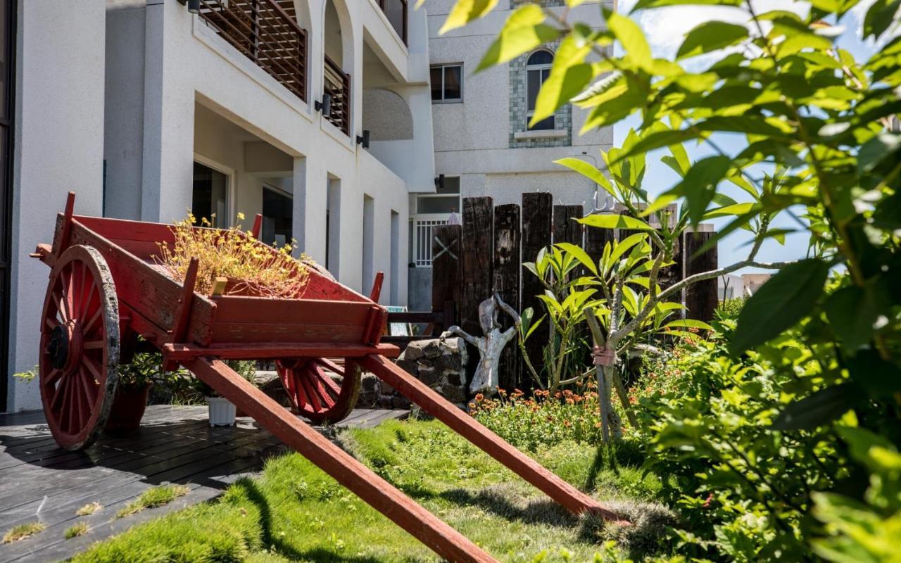 Malibu Oceanview Homestay Magong Luaran gambar